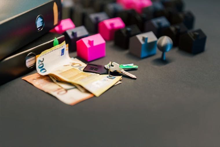 Personal Loan vs Credit Card: Which Is Cheaper for Borrowing?