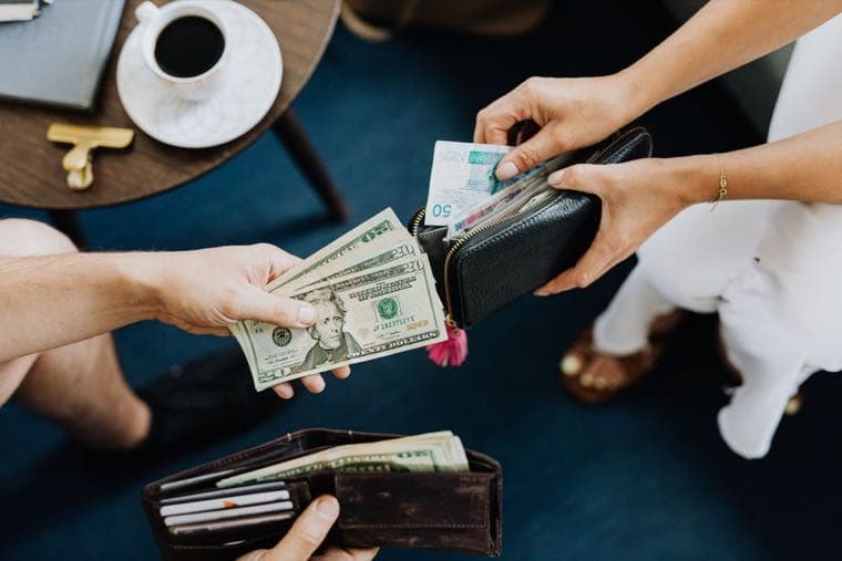 Who Pays for the Wedding? Navigating Family Money and Expectations in Australia